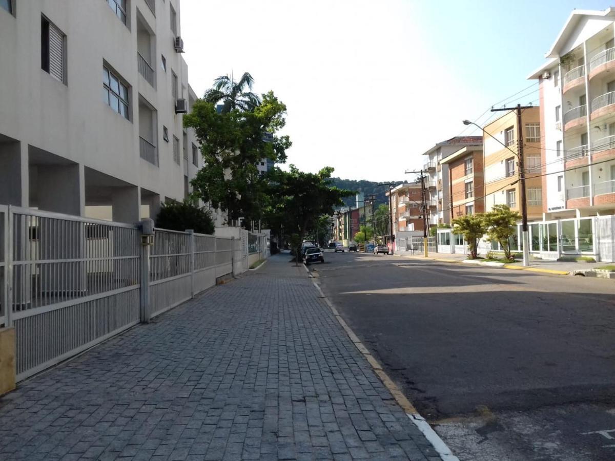 A 250M Da Praia Da Enseada 과루자 외부 사진